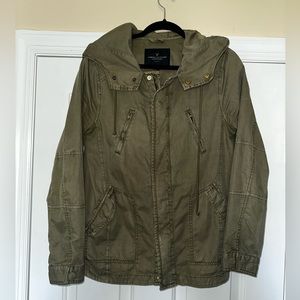 AMERICAN EAGLE utility jacket in camo green